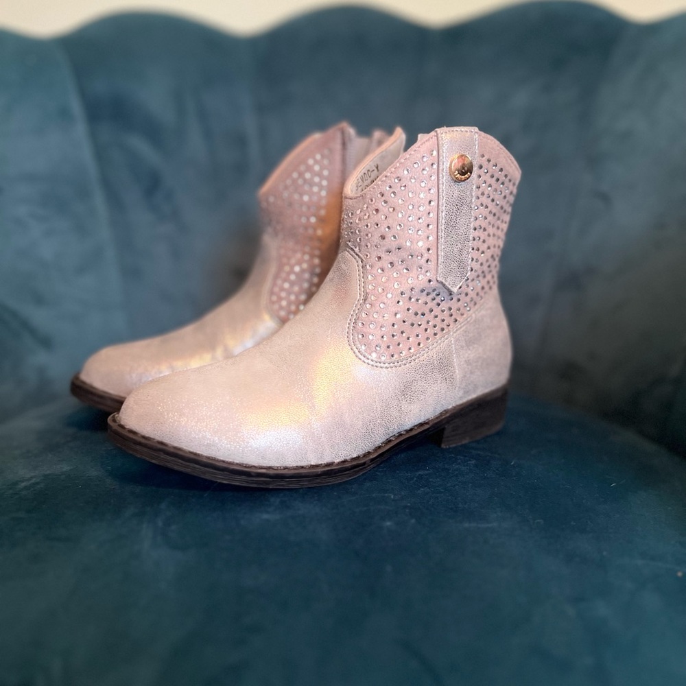 Silver girls cowboy style boots